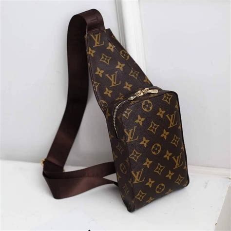 Louis Vuitton sling bag monogram